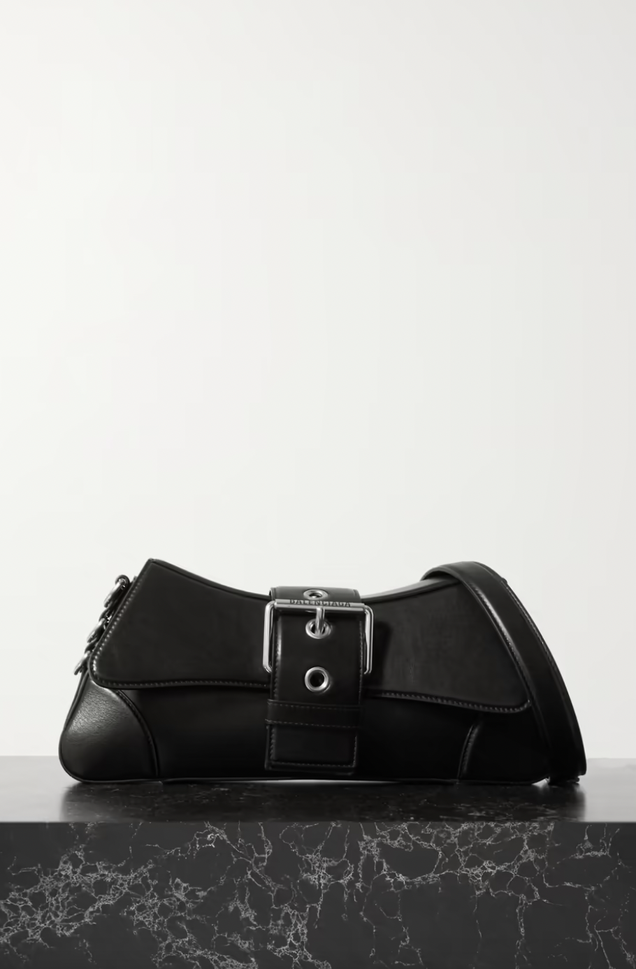 Balenciaga Lindsay Medium Buckled Leather Shoulder Bag。