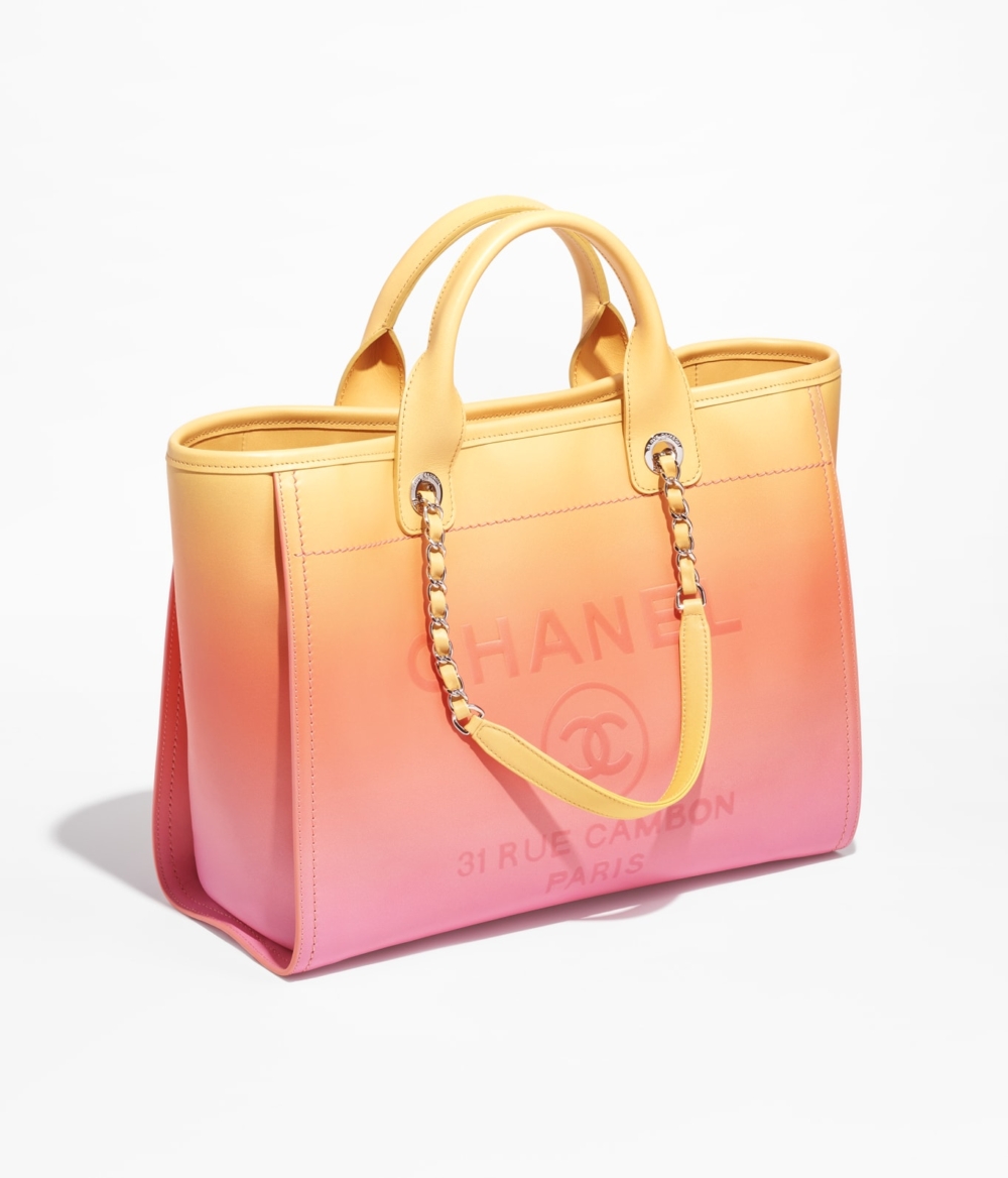 CHANEL The Cruise 2024系列手袋6:CHANEL Large Shopping Bag
