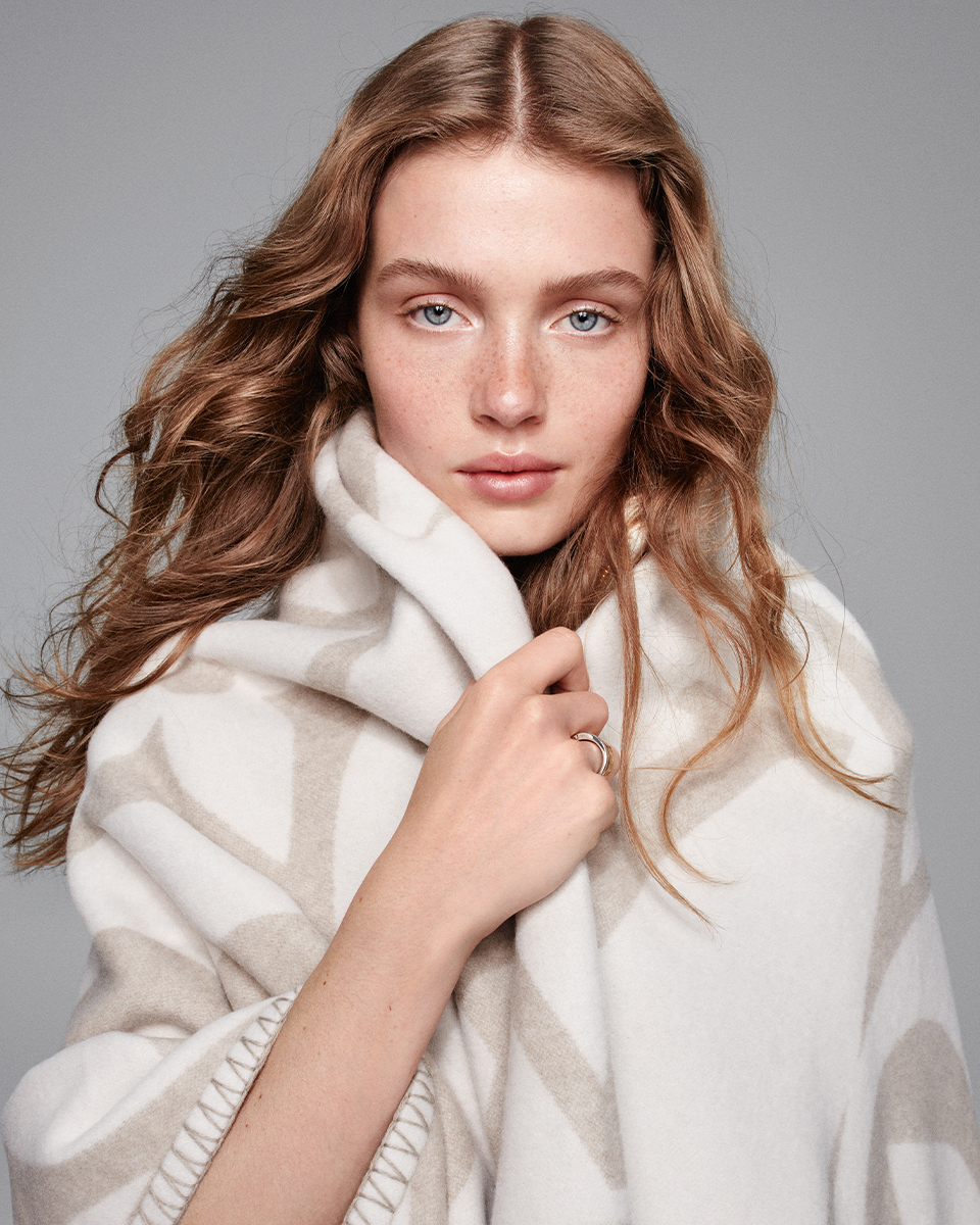 冬天機場穿搭必備圍巾