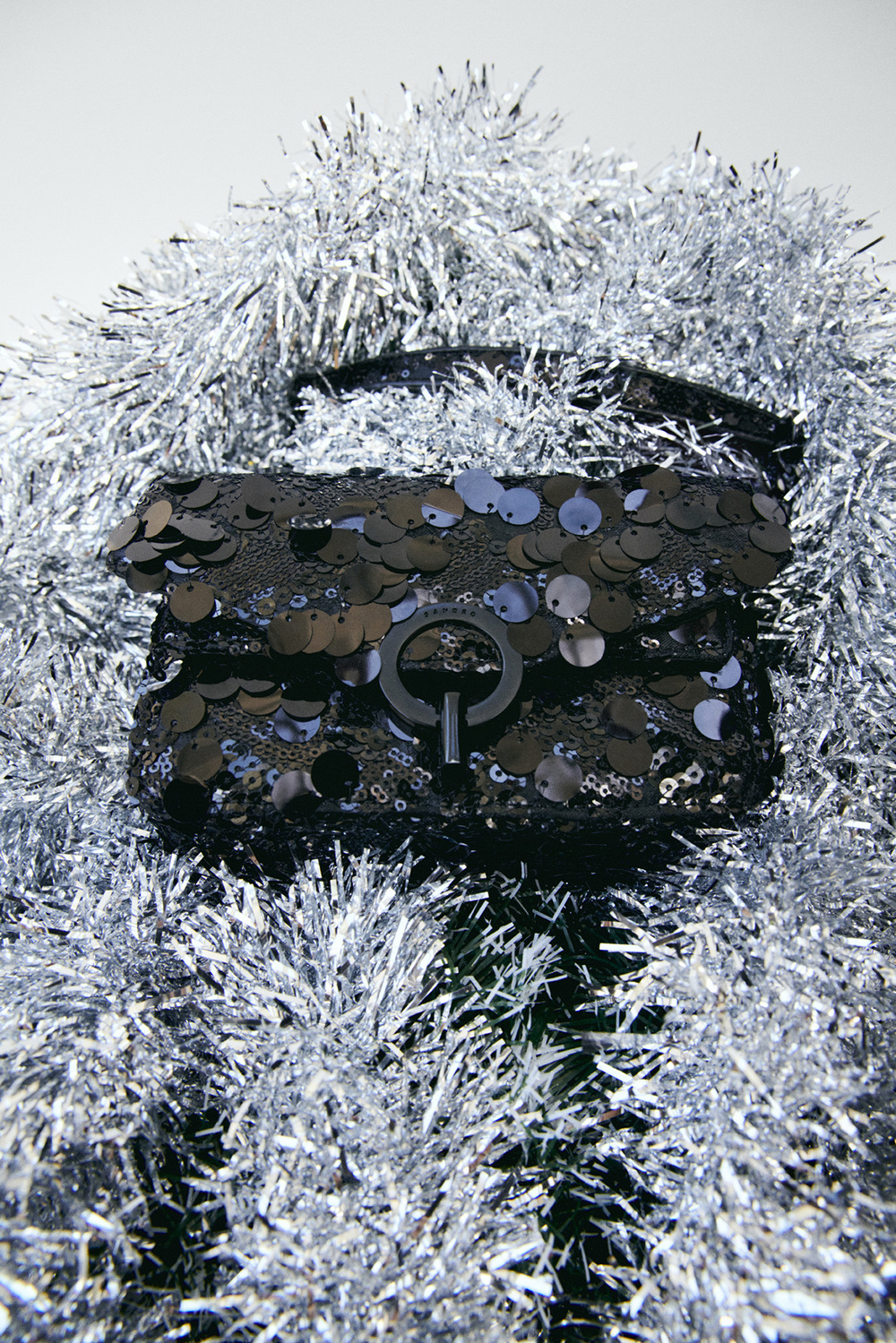 Sandro黑色迷你YZA亮片肩背包