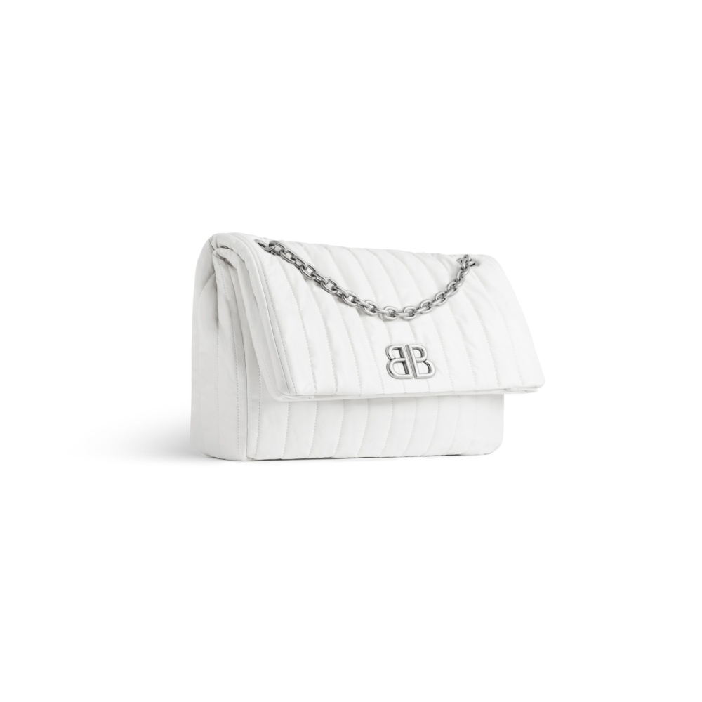 Women's Monaco Medium Chain Bag Quilted in Off White。