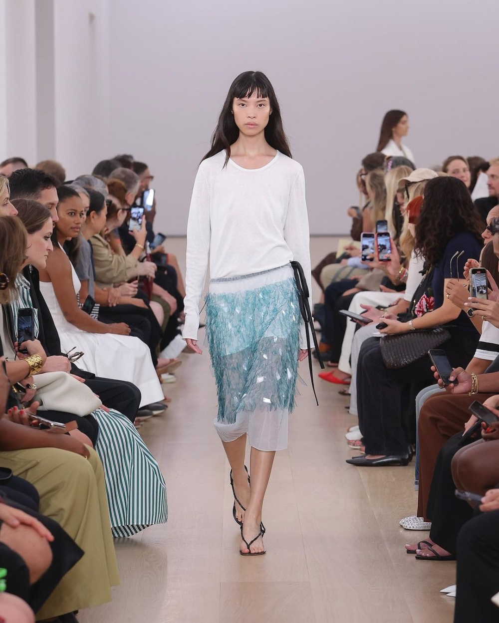 Proenza Schouler的Spring 2024秀場。