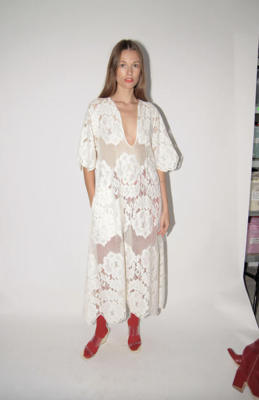 在Mr. Larkin中也能欣賞到紅襪造型。