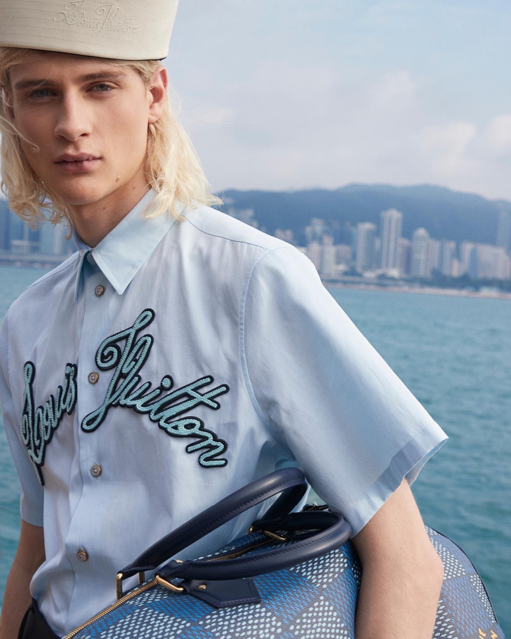 Louis Vuitton 2024早秋男裝時裝秀於香港尖沙咀星光大道登場