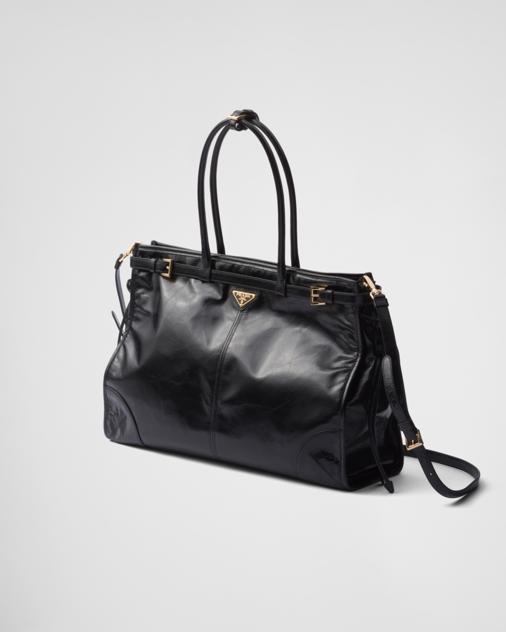 更大號「Prada Soft Lux 」皮革手袋