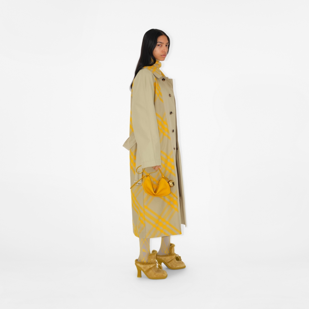 Burberry Shield羊皮單肩包含羞草色