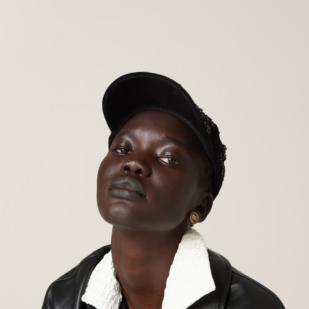 Velvet Baseball Cap。