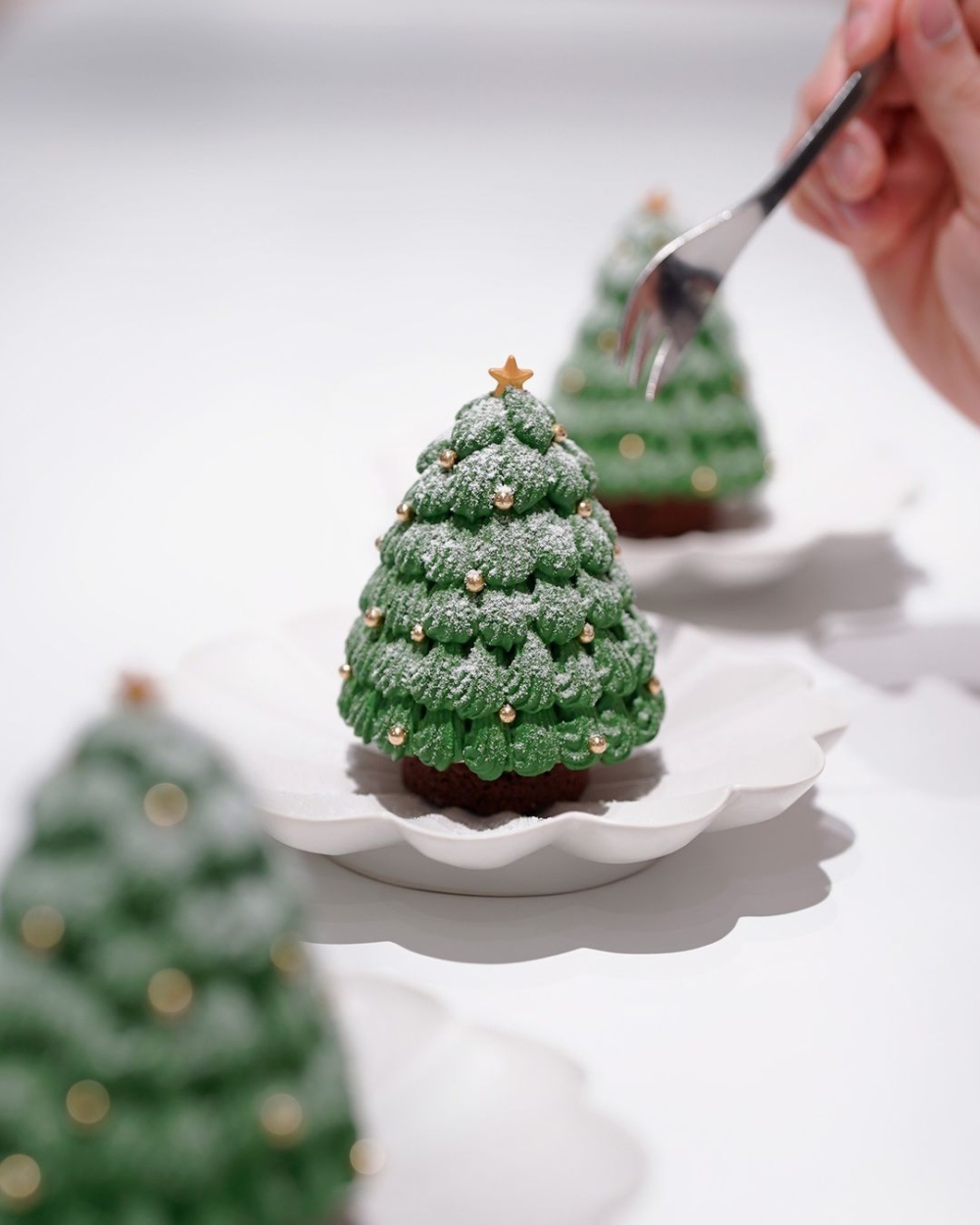 可愛的聖誕樹造型蛋糕。