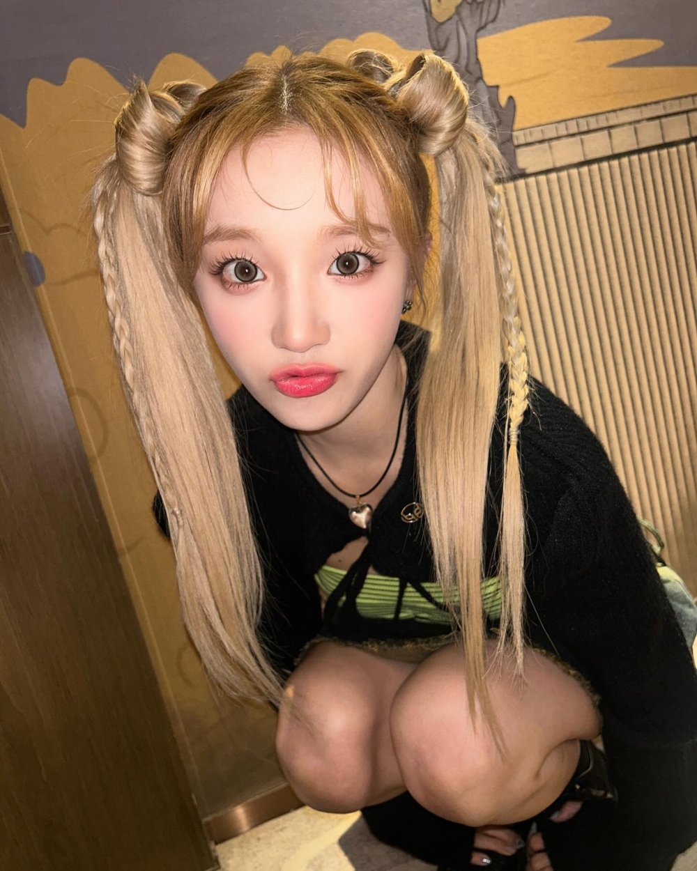 微凌亂的心型瀏海也是許多女團成員的愛用造型