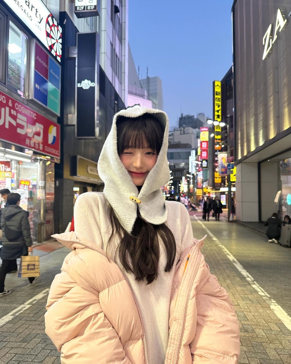 「凍傷妝」與眼下重胭脂妝容的感覺相似！