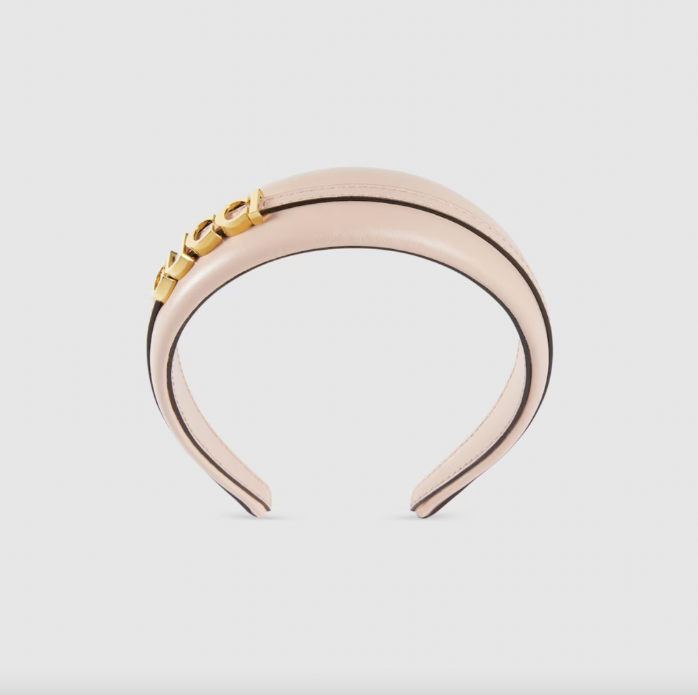 Leather Hairband with Gucci Detail。