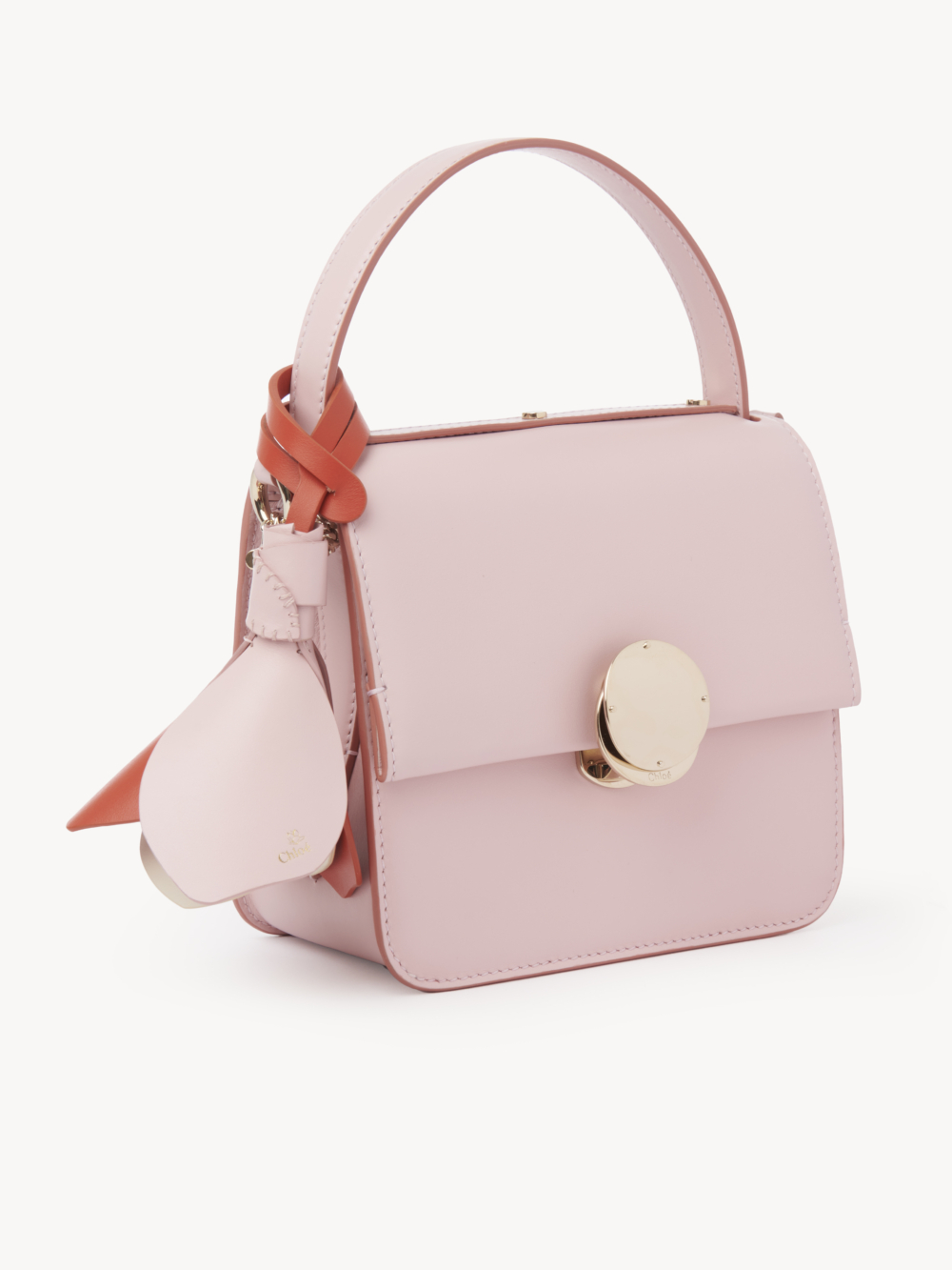 Chloé農曆年系列木蘭花吊飾。