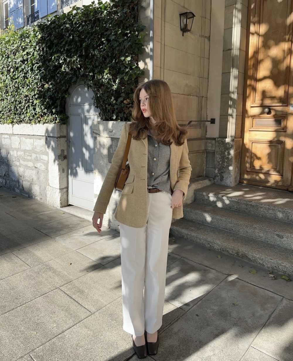 展露貴氣又顯精緻的氣質。