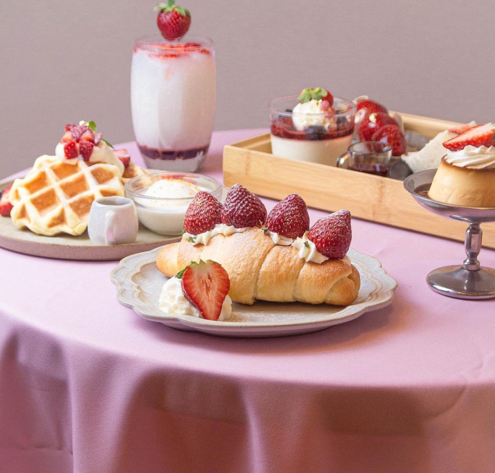 一人一伴也推出多款草莓季甜點。