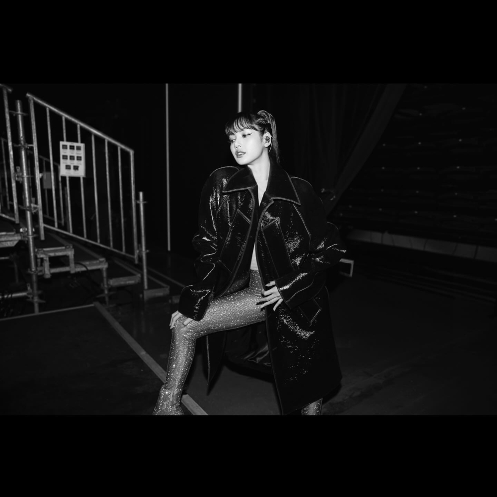 黑白色調照片更帶出強大氣場