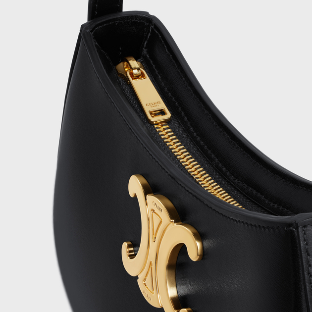 Tilly Bag的拉鍊細節沒有向外突出。