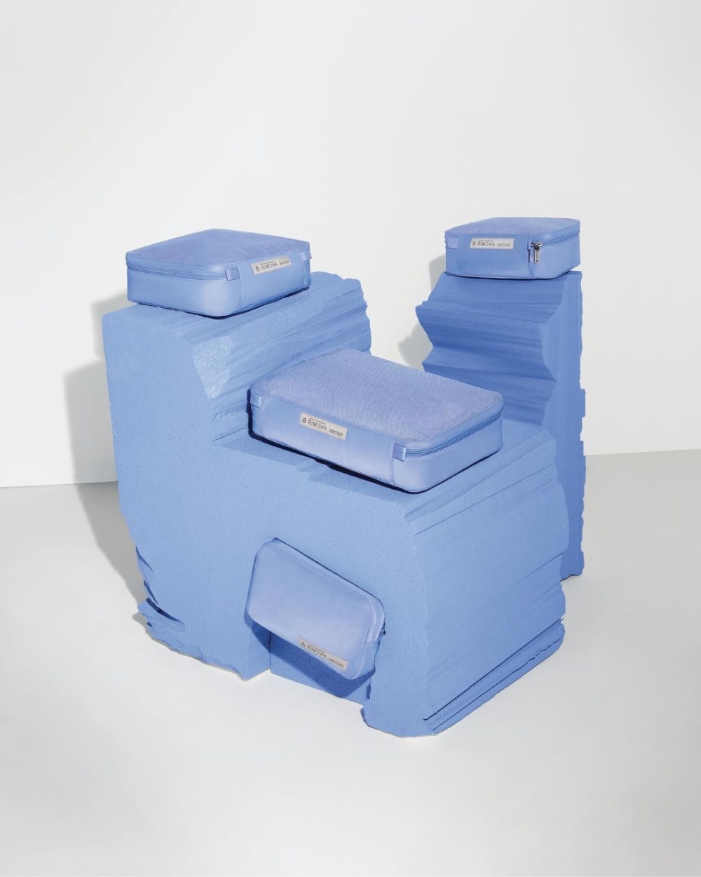 多款時髦收納袋登場。