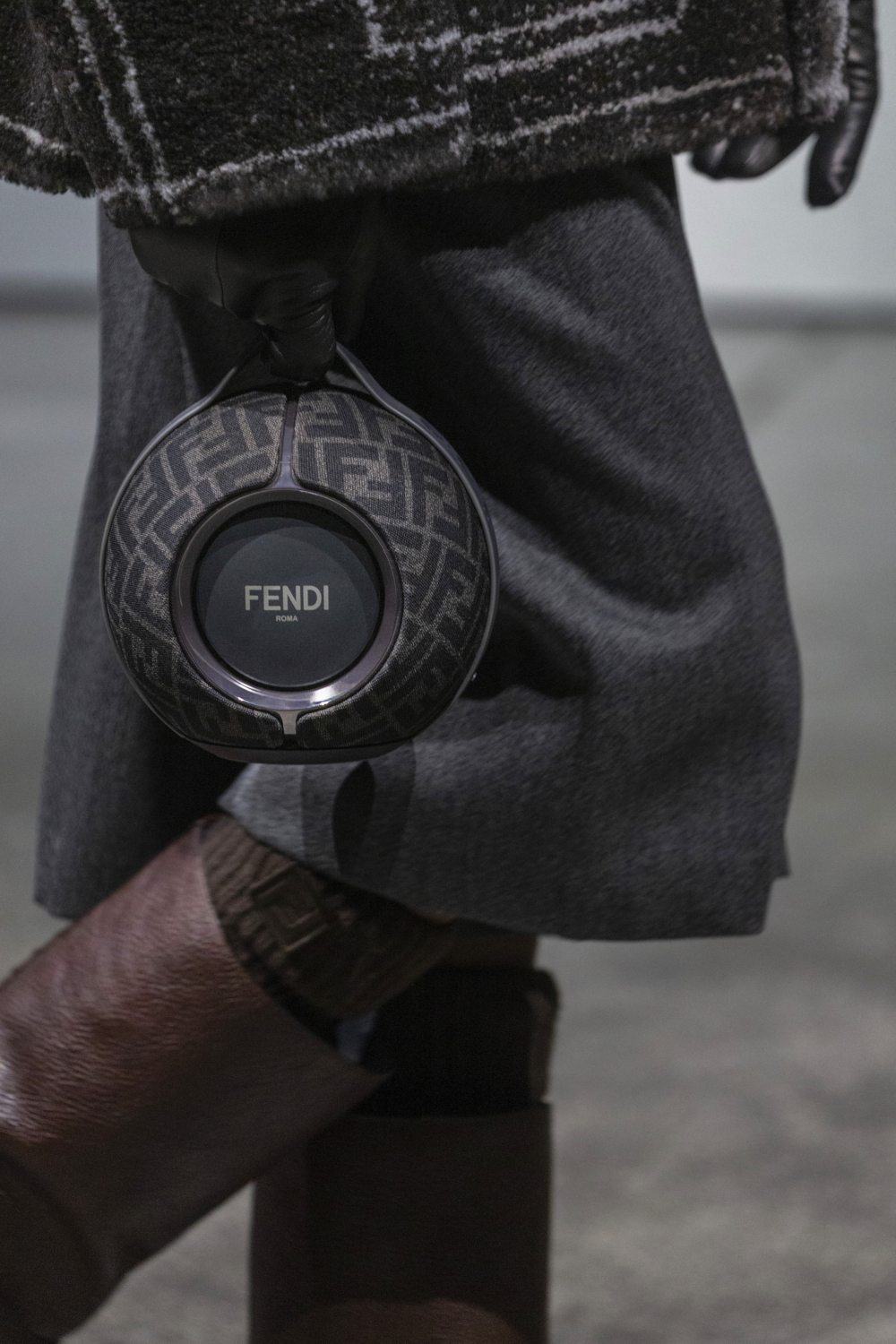 FENDI × DEVIALET Mania便攜式手持擴音器