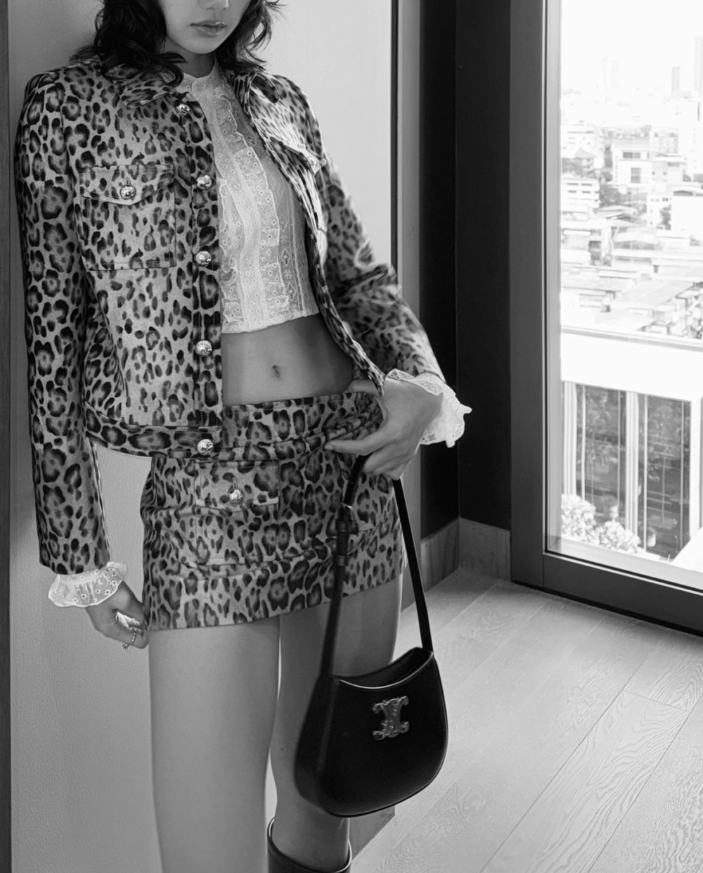 搭上任何風格穿搭都別具風格。