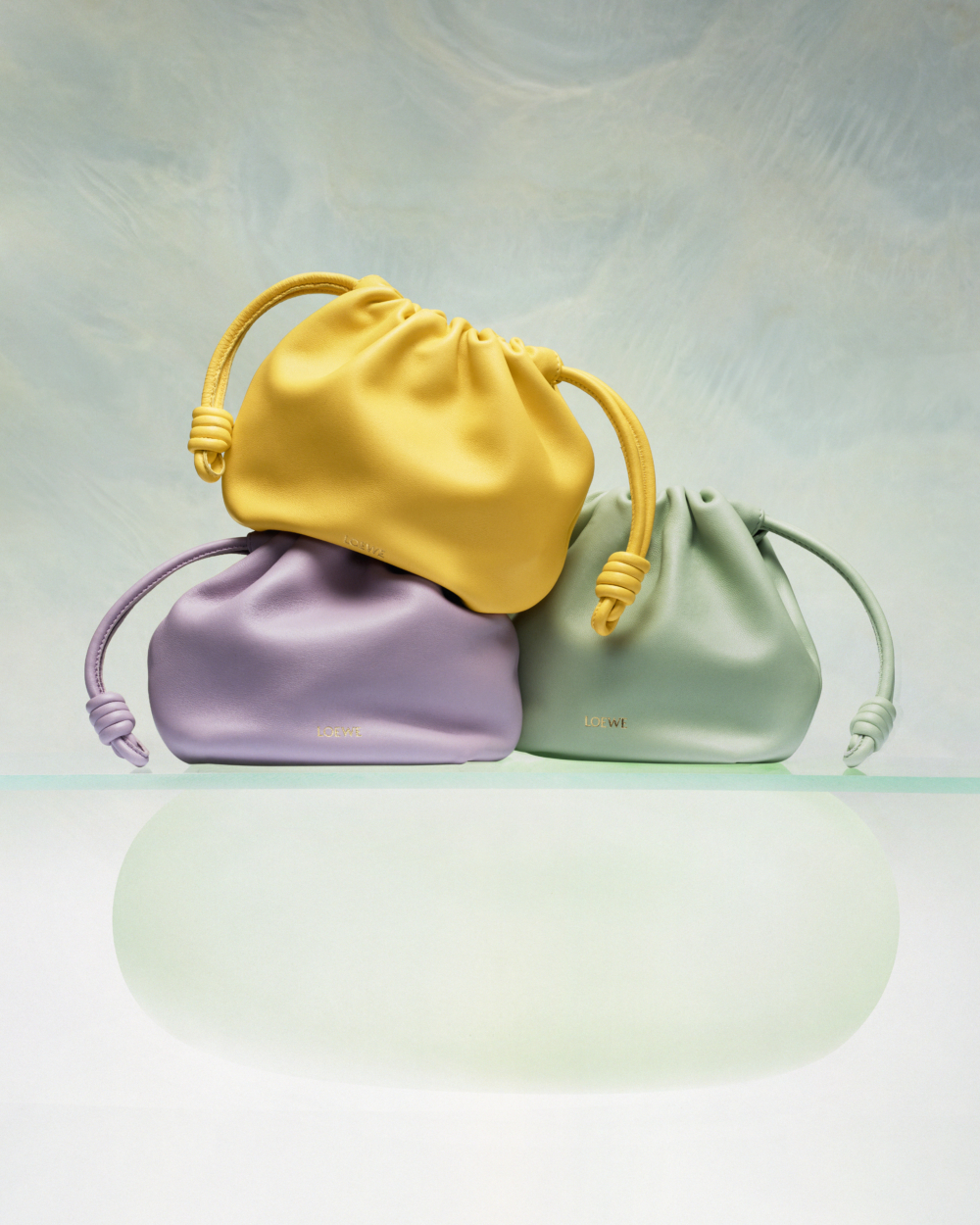 LOEWE全新 Flamenco Purse