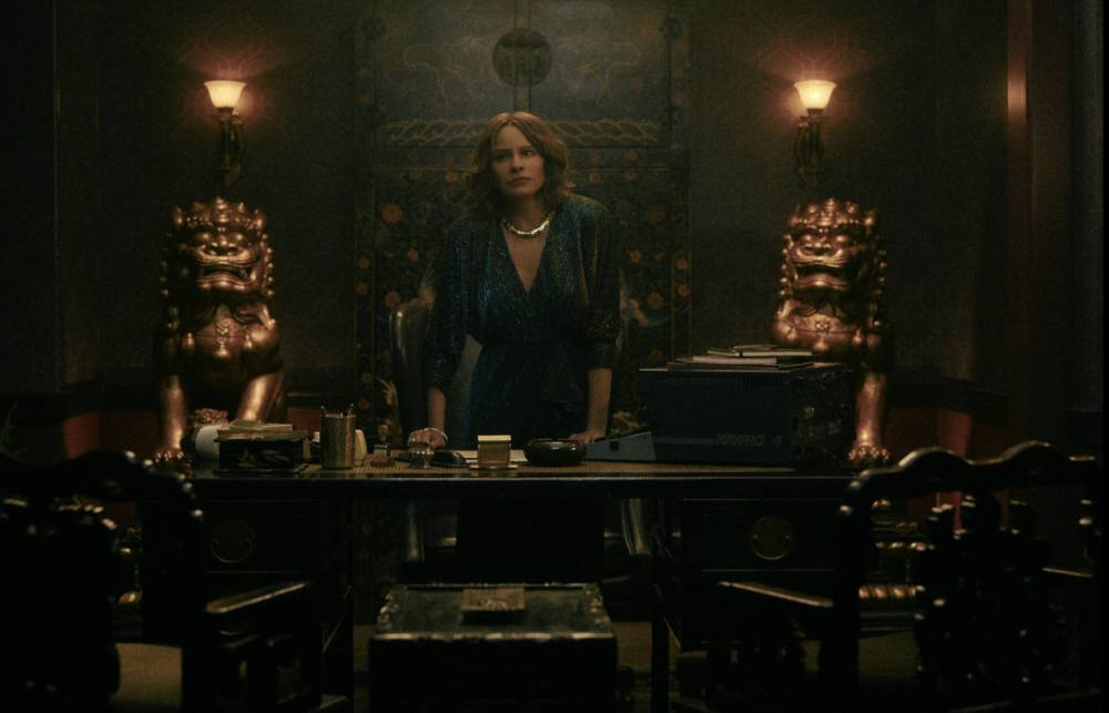 還原當年的時尚造型。