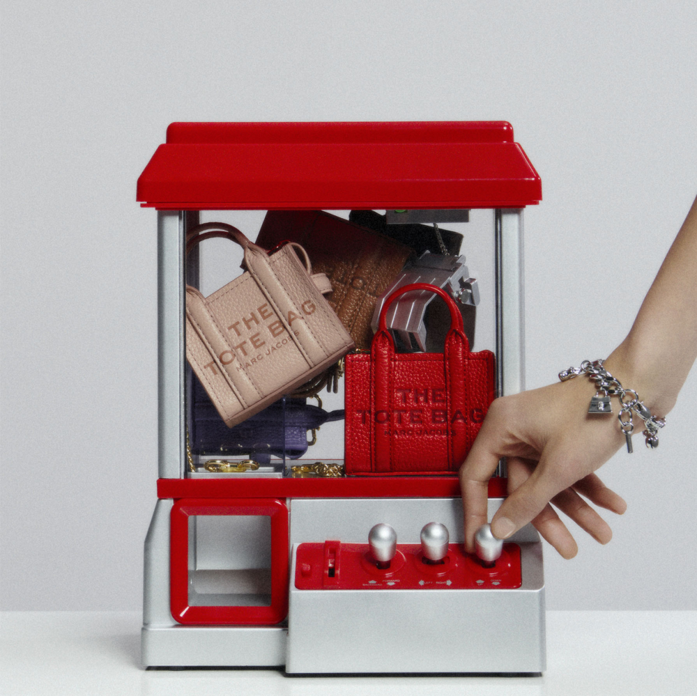 超可愛的Marc Jacobs迷你掛飾The Tote 托特包。