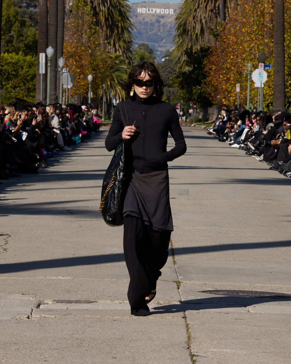 Balenciaga Fall 24 Look 39。