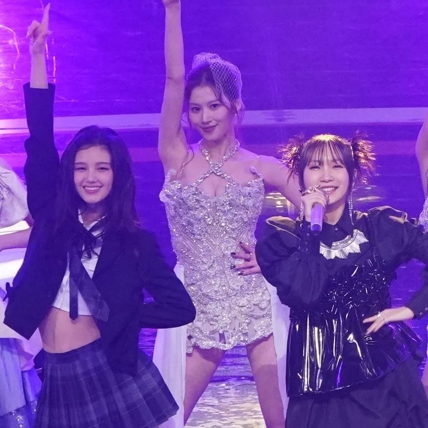 這回的「NHK紅白歌合戰」，YOASOBI也獻唱這首<アイドルIdol>