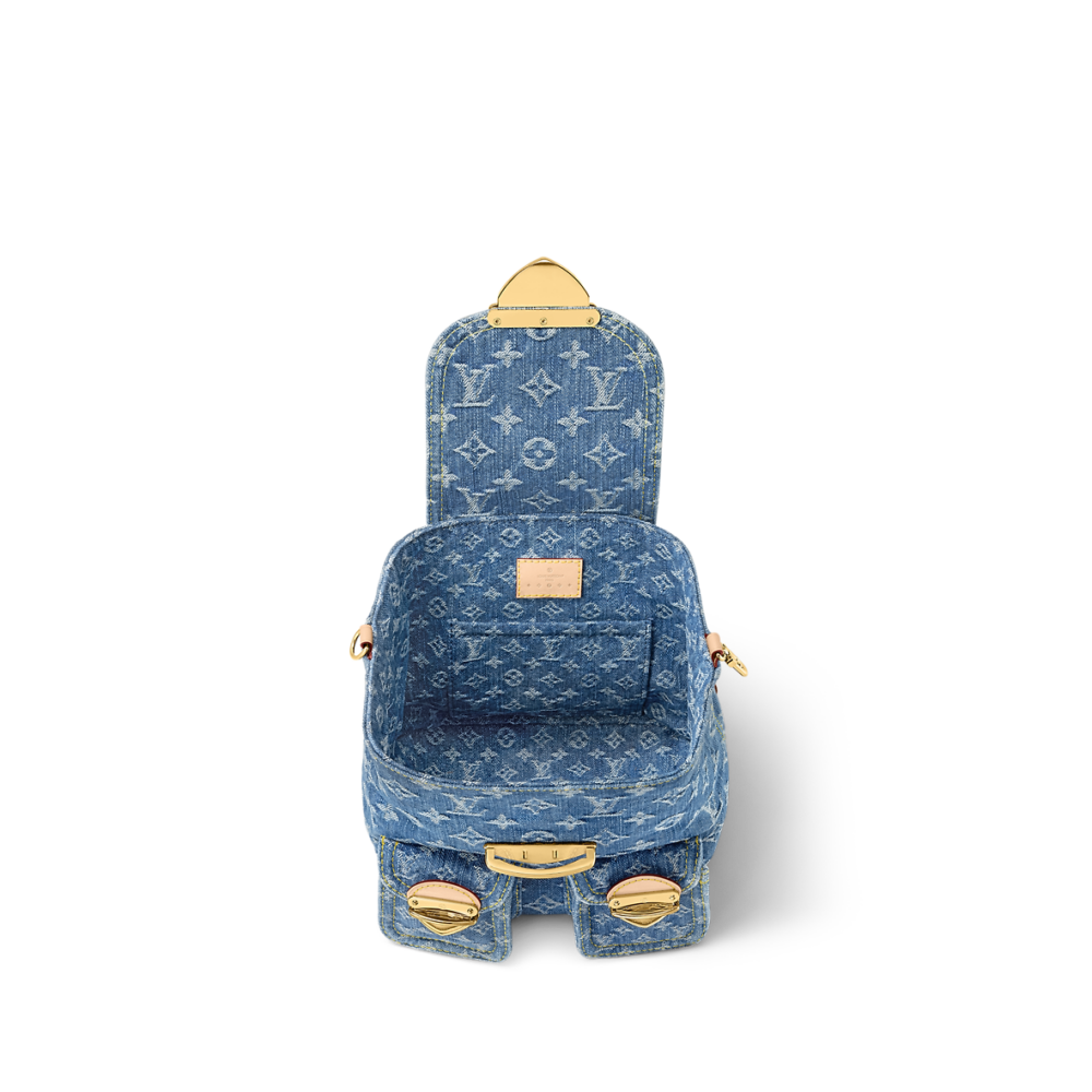 容量足以容納日常必需品。