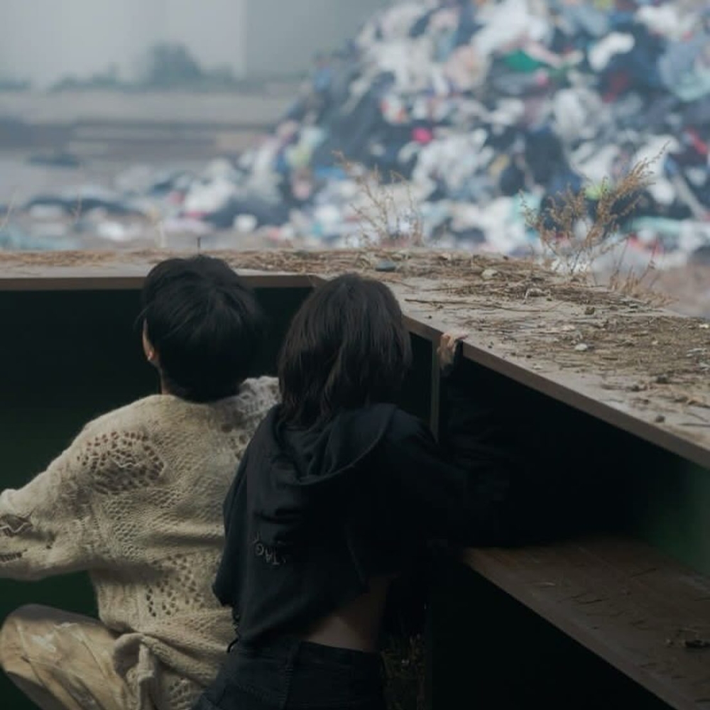 IU新歌〈Love Wins All〉幕後花絮