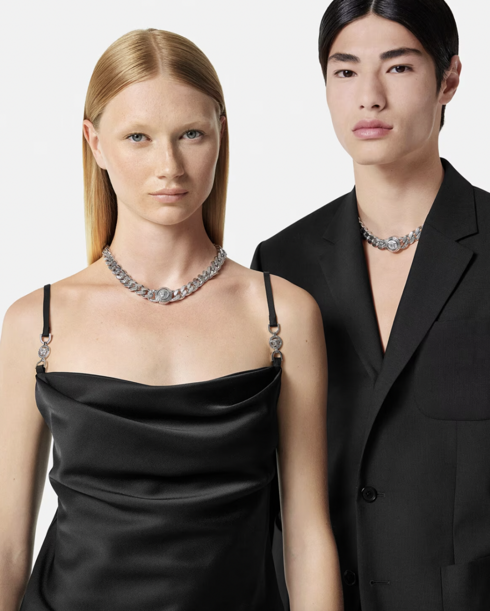 Medusa Chain Necklace。