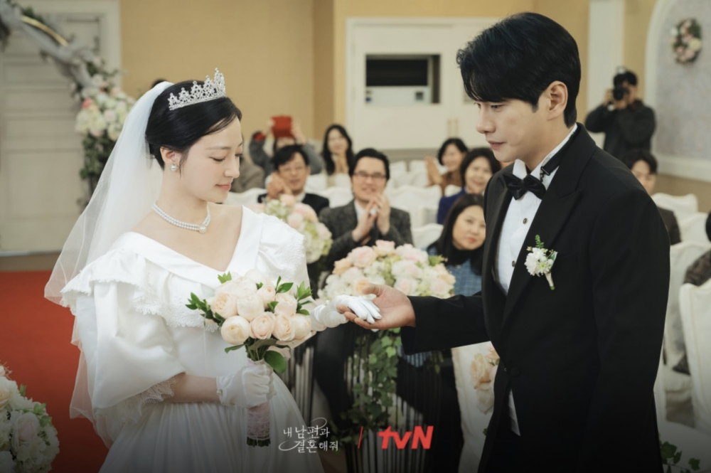 看到渣男與綠茶結婚，大家是不是大快人心呢？