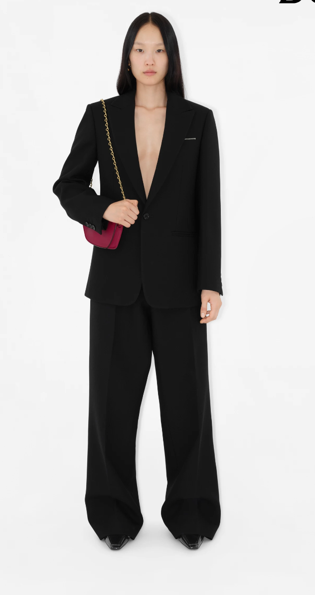 Micro Shield Sling Bag。