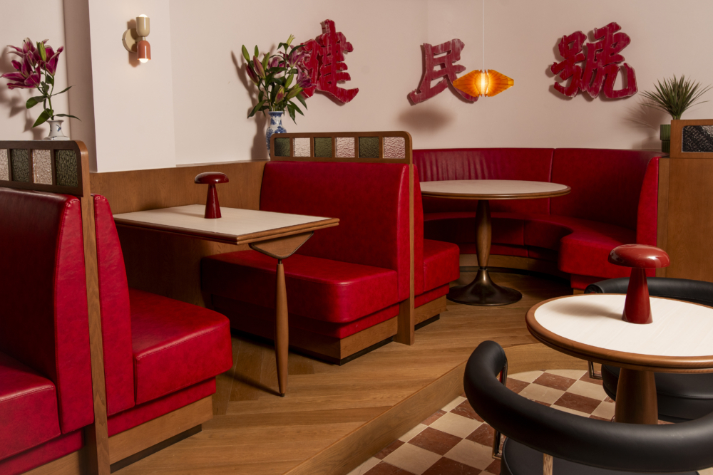 店內復古的氛圍，讓人相當陶醉。