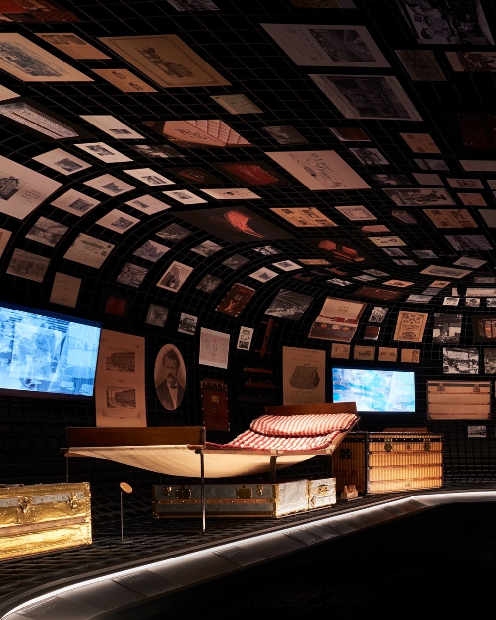 Louis Vuitton新地標「The place Bangkok」「Visionary Journeys」展覽