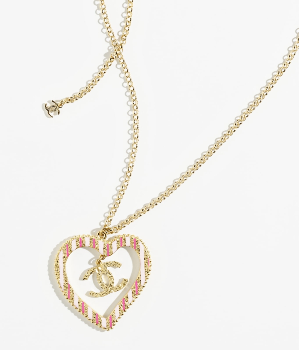 美又浪漫的垂墜式項鍊。