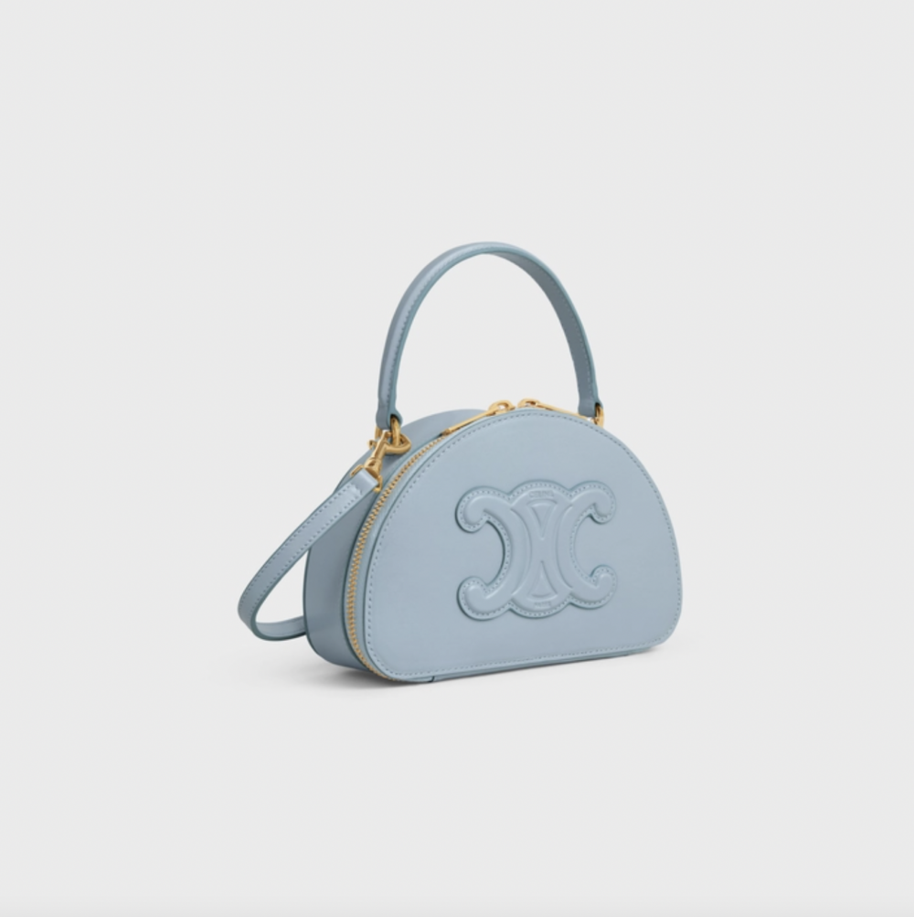 Half Moon Case in Smooth Calfskin Pale Blue。