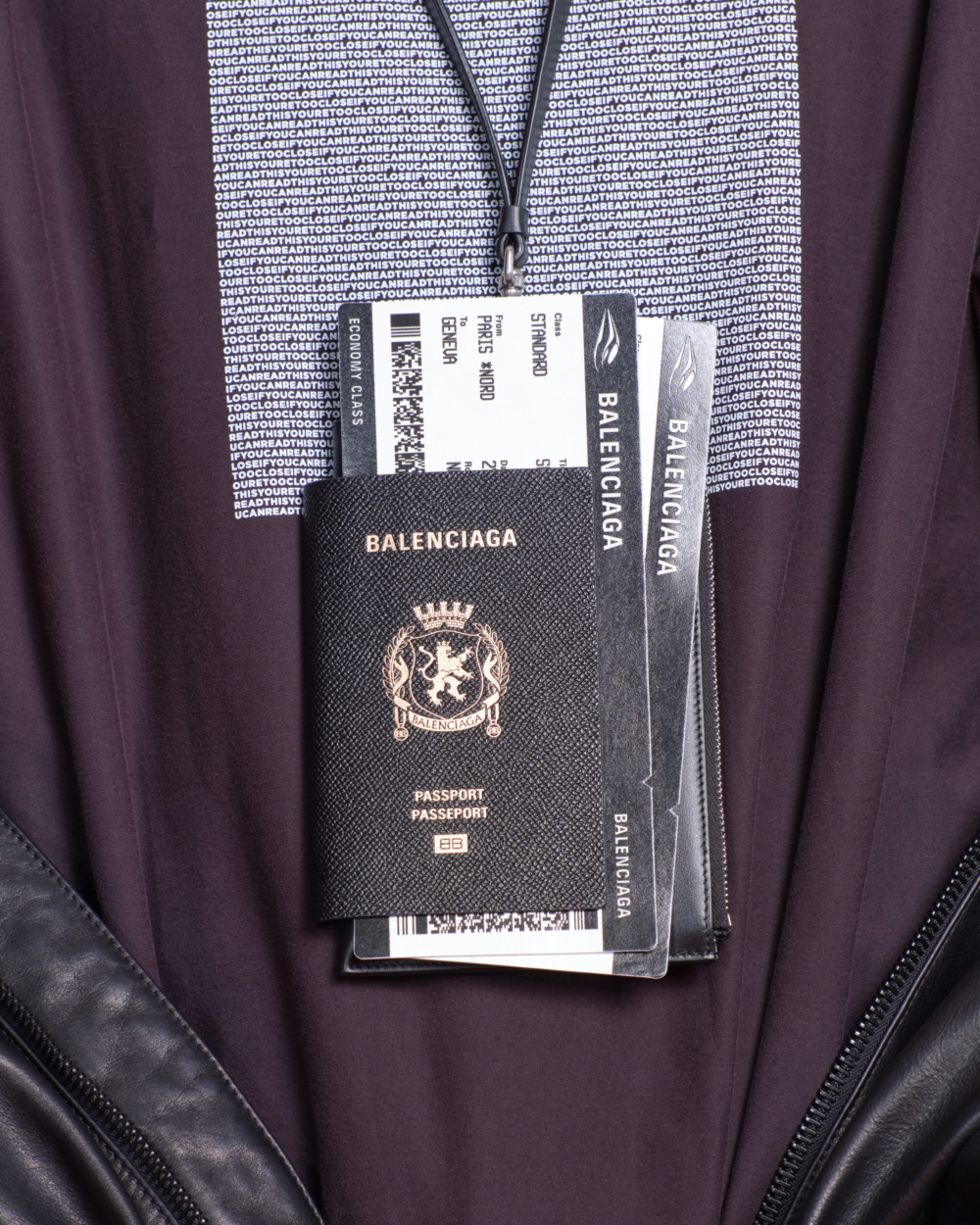 Balenciaga護照夾Men’s Passport Phone Holder In Black