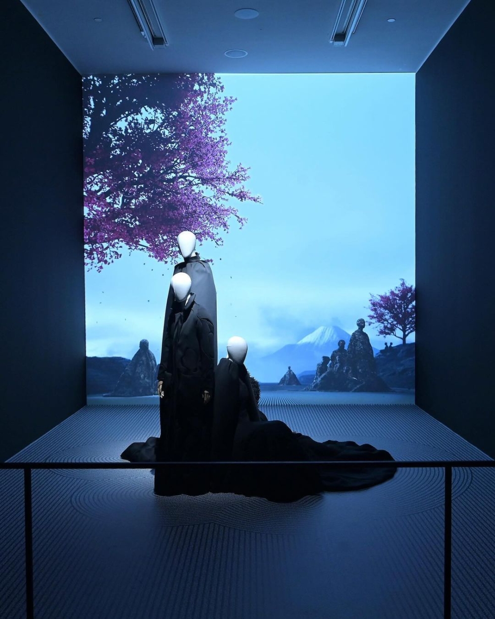 讓我們感受到時尚的魅力。