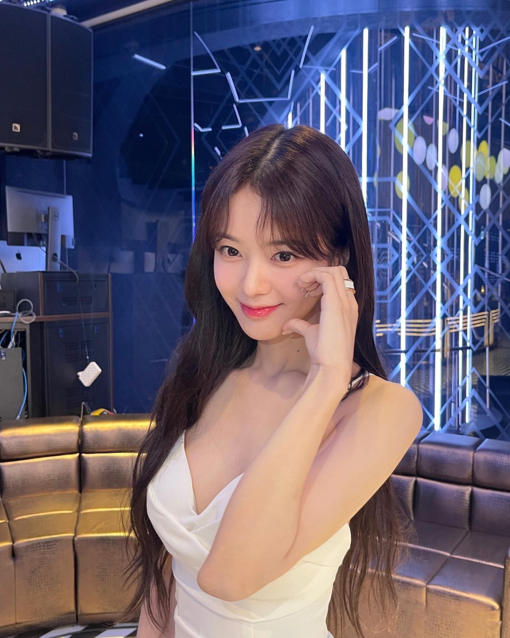 Netflix《烏有之地》盧正義擁有「畫報妖精」的稱號