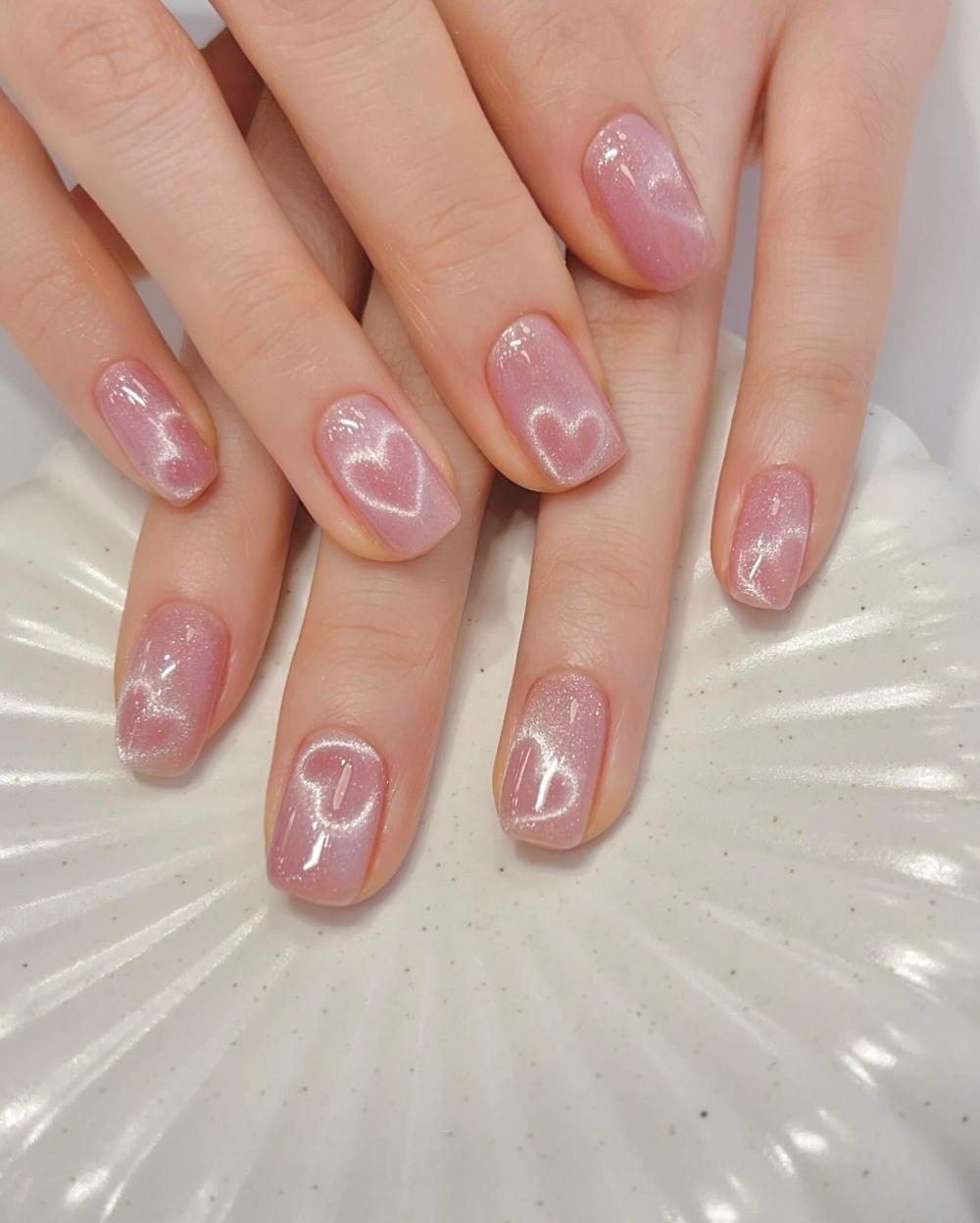 情人節愛心貓眼美甲推薦：不規則愛心貓眼