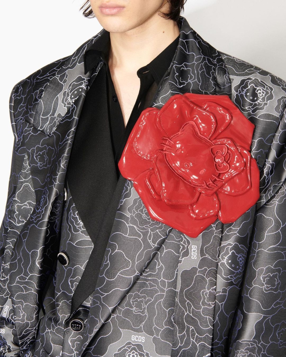 為我們帶來結合時尚與可愛的設計。