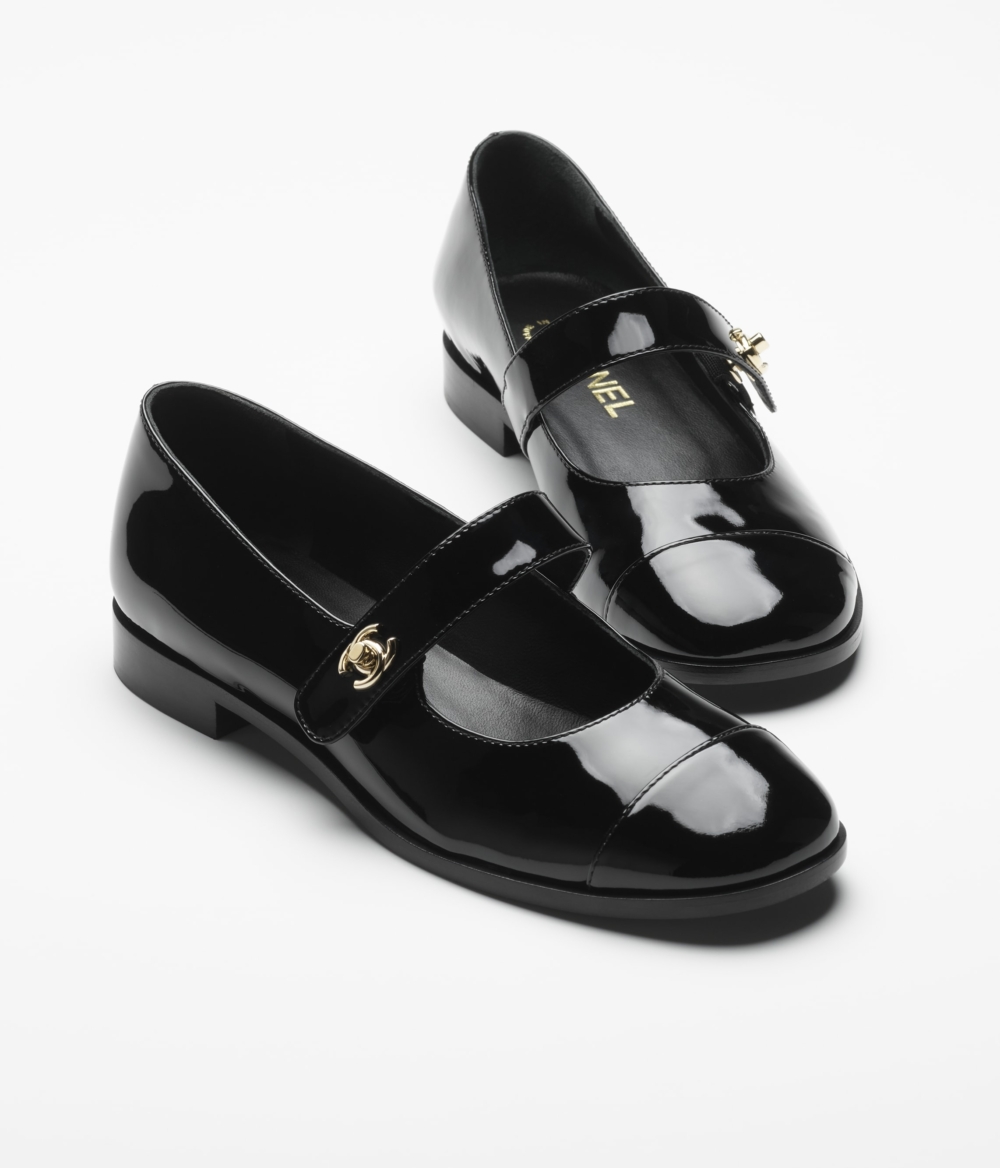 CHANEL皮革Mary Janes