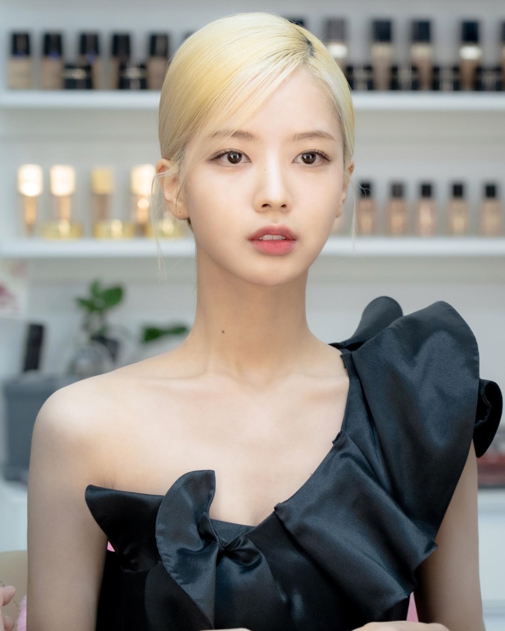 Netflix《烏有之地》盧正義:韓國「最美童星」