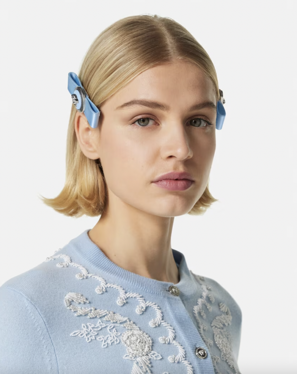 Left Gianni Ribbon Hair Pin。