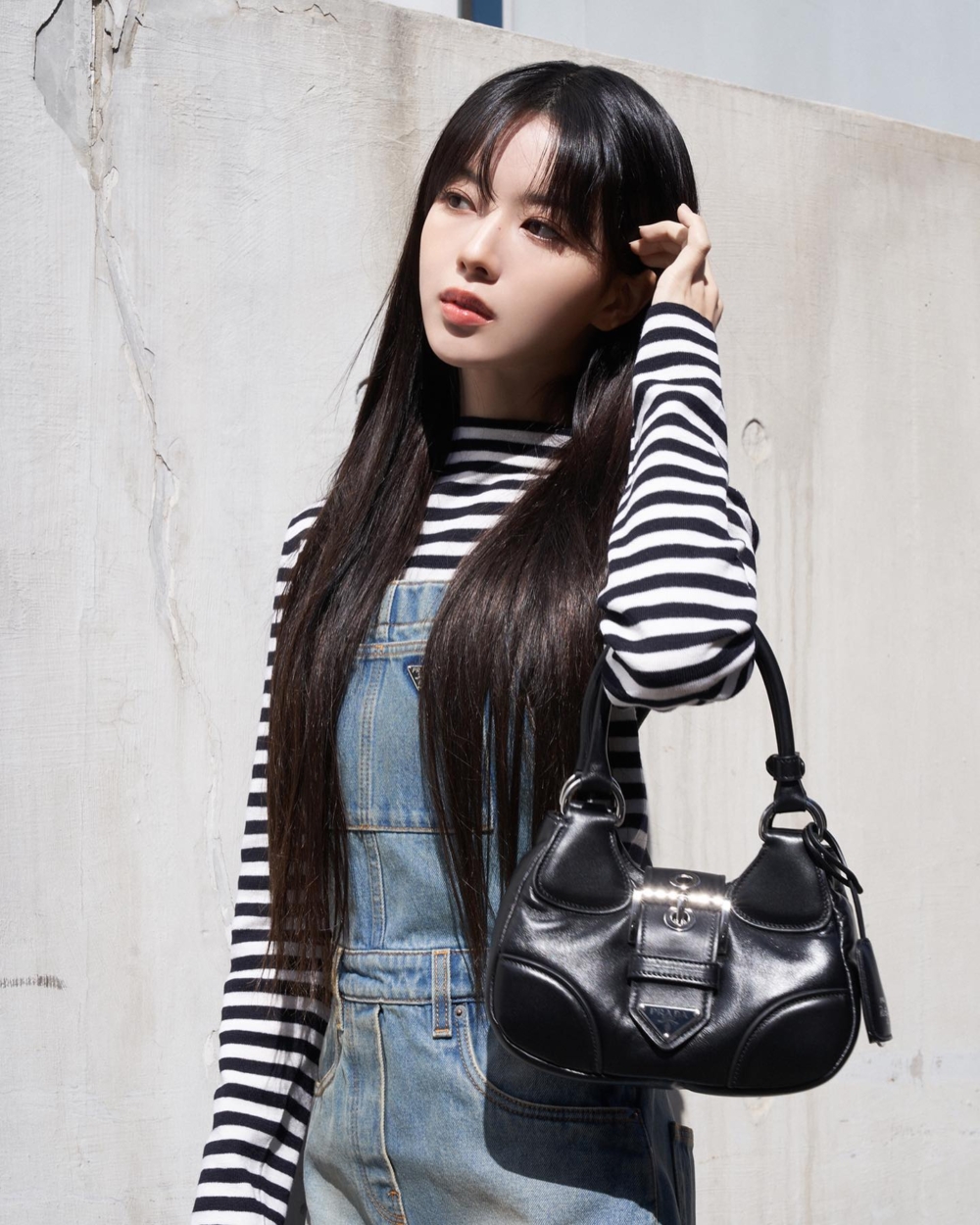 盧正義經常出鏡時裝品牌拍攝以及活動,攜帶多款手袋出鏡生活照