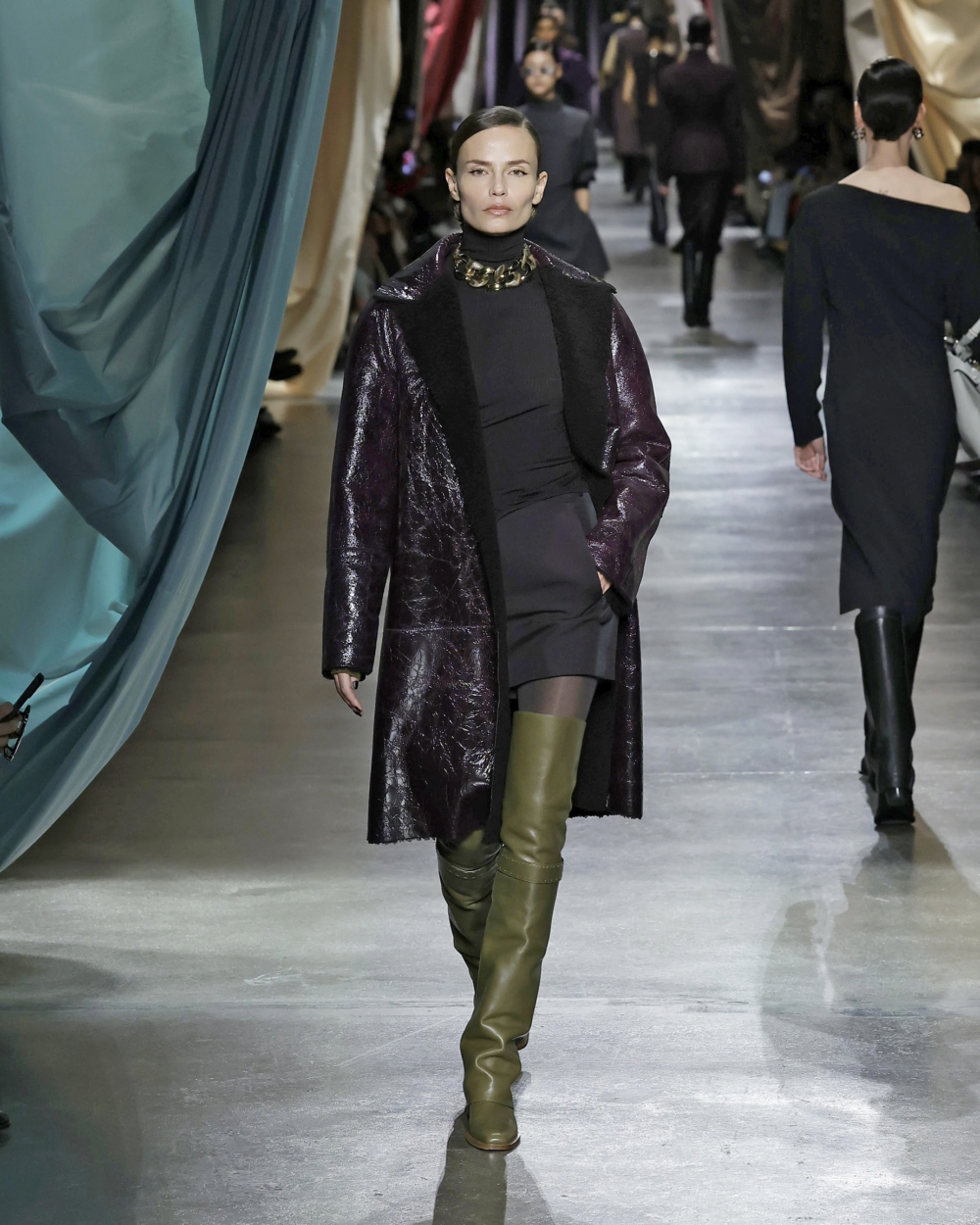 極具光澤感的亮面打蠟加工處理