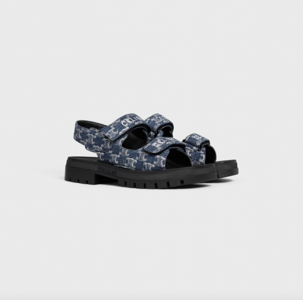 Leo Velcro Sandal in Triomphe Stamped Denim Blue／Silver。