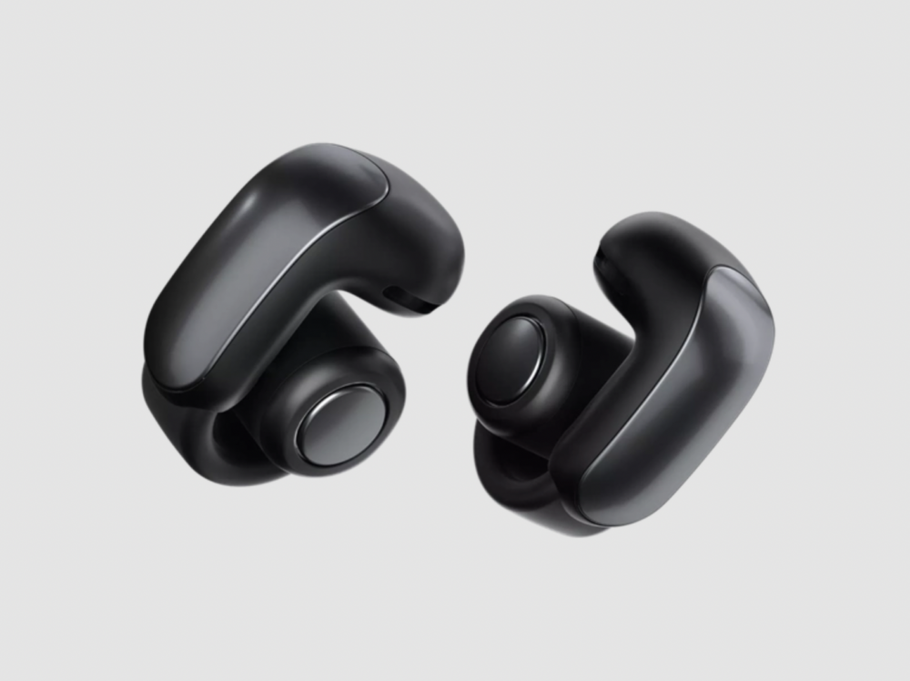 Bose Ultra Open Earbuds。