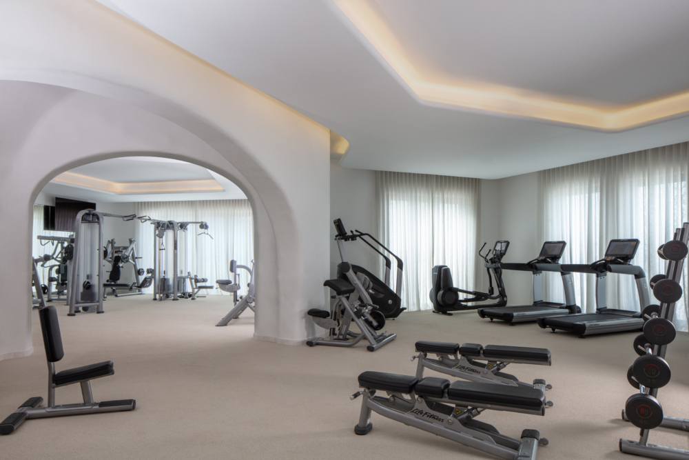 酒店內的健身房。